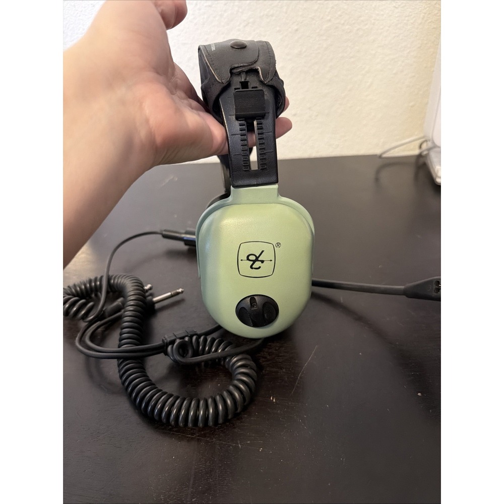 David Clark Model H20-16 Pilot Headset Untested - Picture 2 of 9